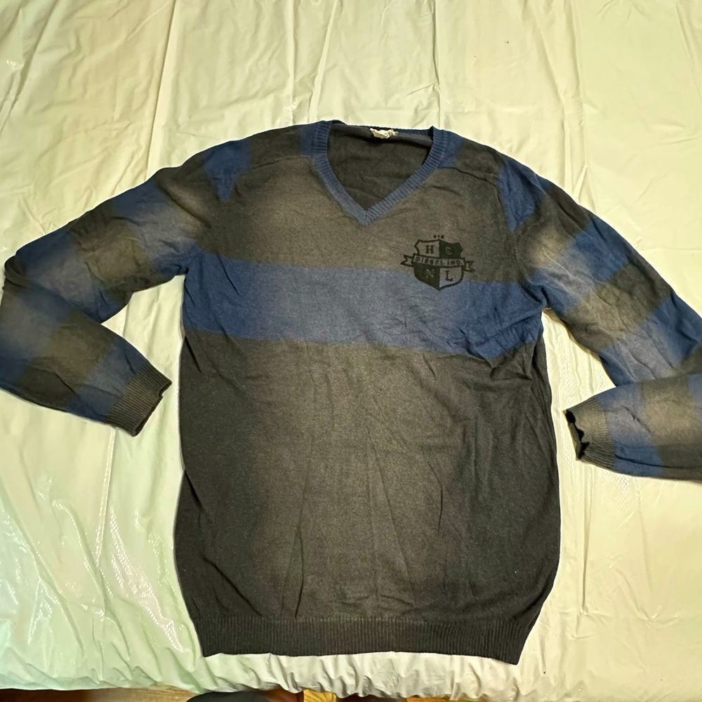 Diesel Gray and Blue Washed out V-Neck Sweater Modern Casual Size Large